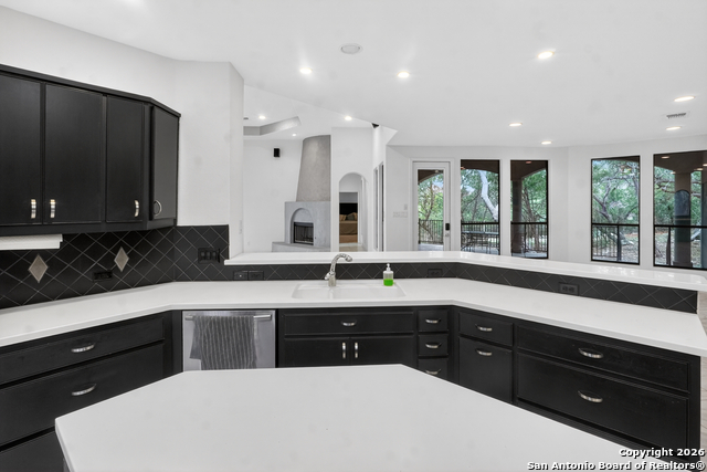 Image 17 of 67 For 23204 Fossil Peak