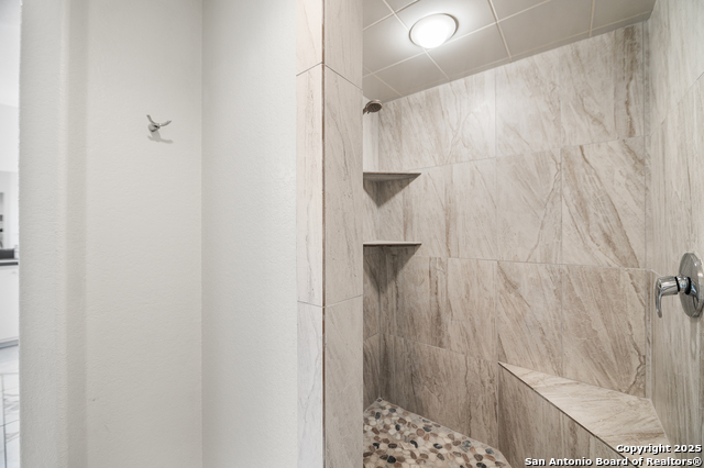 Image 33 of 67 For 23204 Fossil Peak