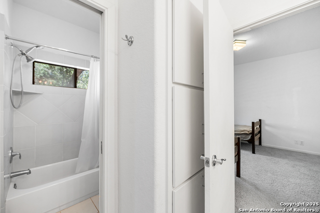 Image 38 of 67 For 23204 Fossil Peak