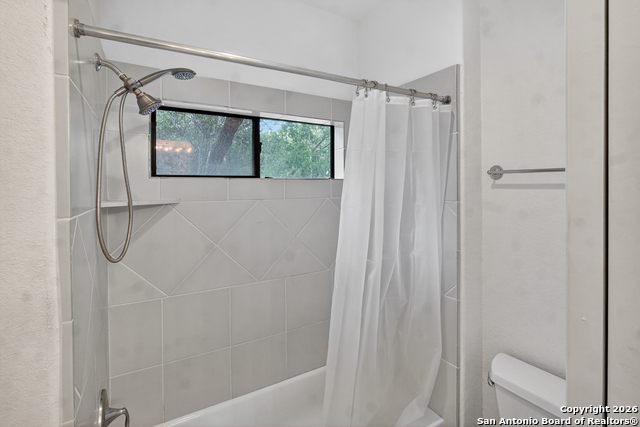 Image 39 of 67 For 23204 Fossil Peak