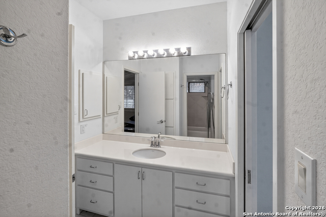 Image 40 of 67 For 23204 Fossil Peak