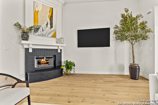 Image 16 of 63 For 507 Caliban  