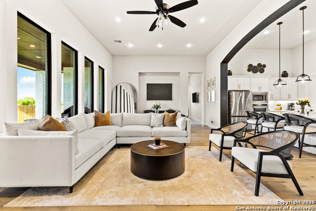 Image 17 of 63 For 507 Caliban  