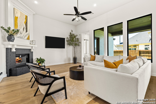 Image 22 of 63 For 507 Caliban  