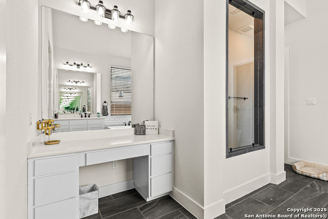 Image 28 of 63 For 507 Caliban  