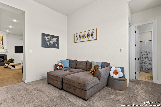 Image 42 of 63 For 507 Caliban  