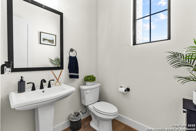 Image 48 of 63 For 507 Caliban  