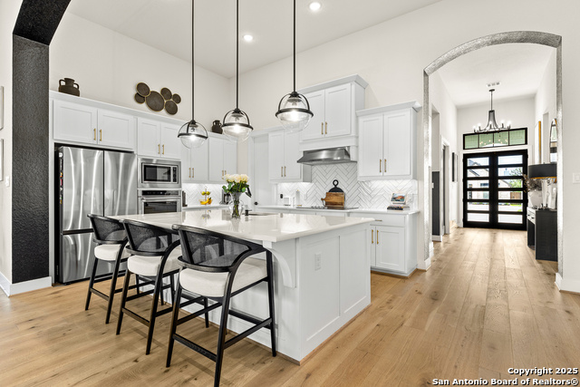 Image 9 of 63 For 507 Caliban  