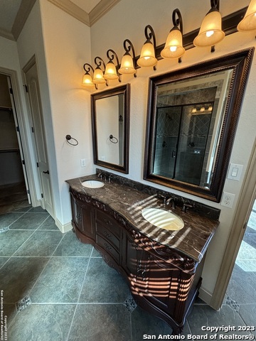 Image 26 of 43 For 18910 Real Ridge