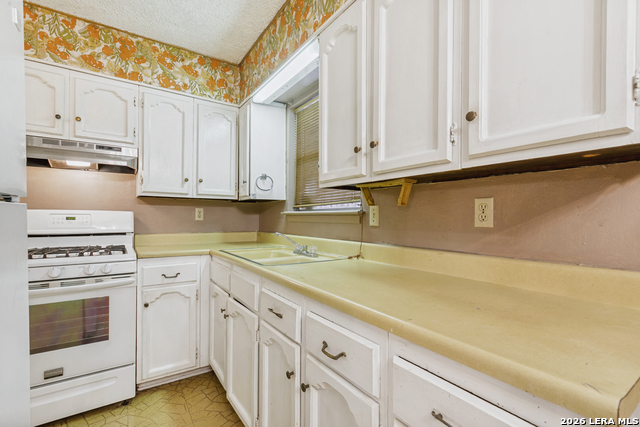 Image 11 of 22 For 2315 Fairhill