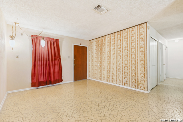 Image 5 of 22 For 2315 Fairhill