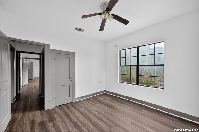 Image 14 of 19 For 807 Eldorado