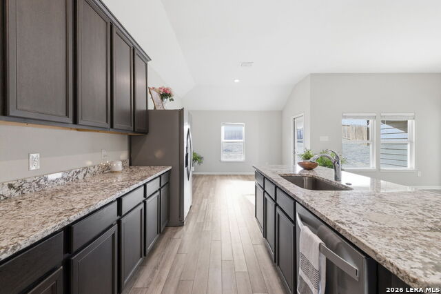 Image 12 of 49 For 6447 Aj  