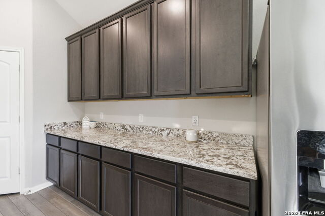 Image 13 of 49 For 6447 Aj  