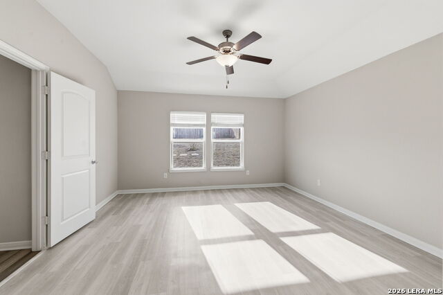 Image 19 of 49 For 6447 Aj  