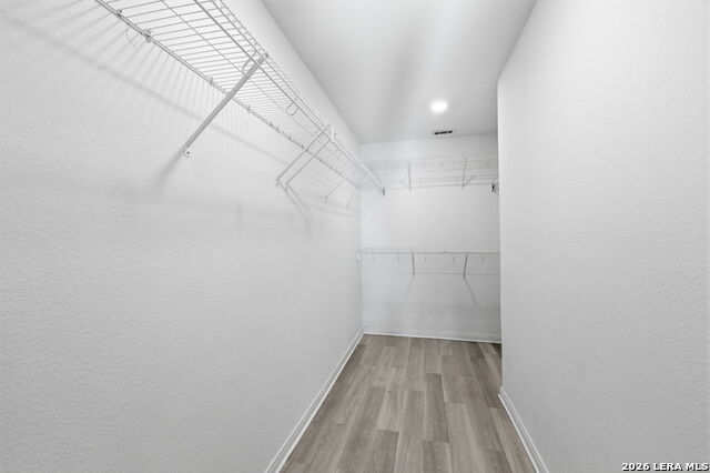 Image 22 of 49 For 6447 Aj  