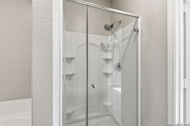 Image 26 of 49 For 6447 Aj  