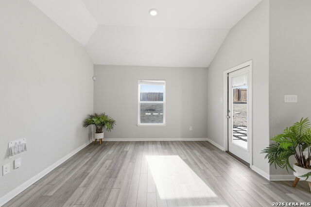 Image 9 of 49 For 6447 Aj  