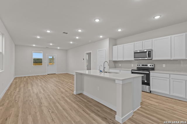 Image 5 of 23 For 4322 Hobbiton Way