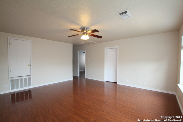 Image 10 of 27 For 4710 Branching Bay