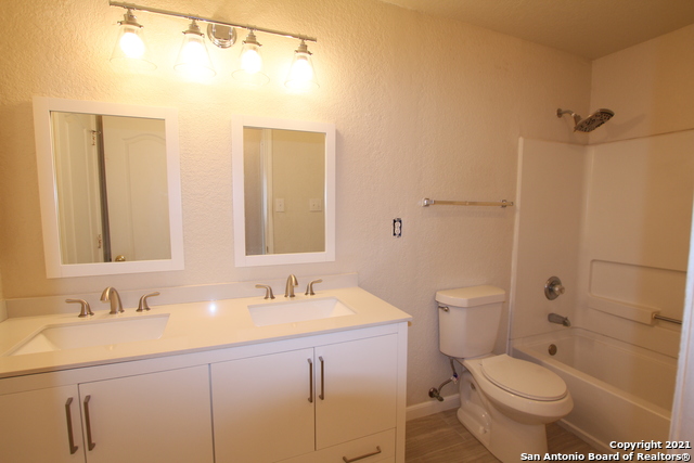 Image 15 of 27 For 4710 Branching Bay