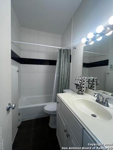 Image 29 of 40 For 7707 Broadway  24a