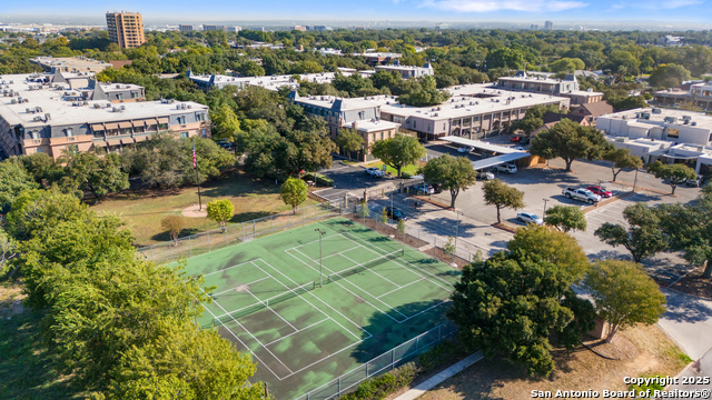 Image 4 of 40 For 7707 Broadway  24a