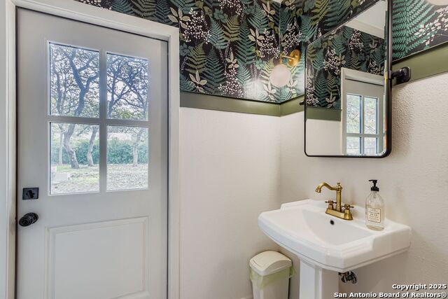 Listing photo id 21 for 146 Canyon Oaks