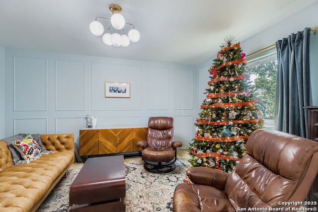 Listing photo id 7 for 146 Canyon Oaks