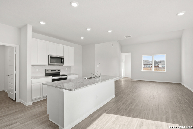 Image 4 of 34 For 13602 Helton Pass