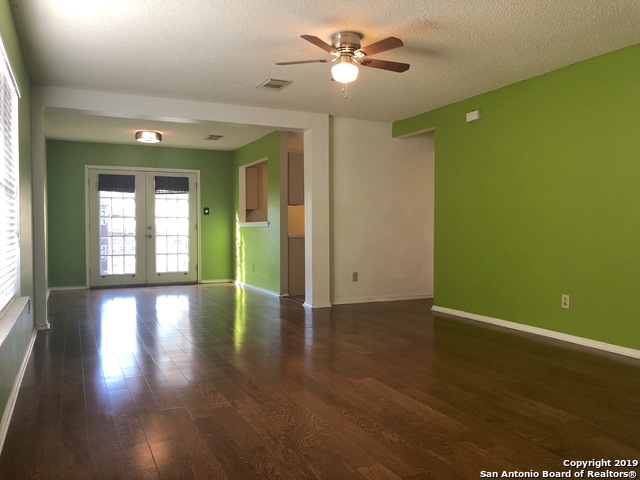 Image 5 of 24 For 10718 Vollmer Ln