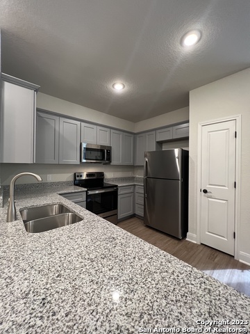 Image 12 of 35 For 7610 Gramercy Way  101