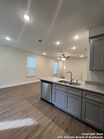 Image 13 of 35 For 7610 Gramercy Way  101