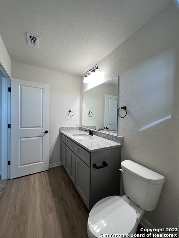 Image 23 of 35 For 7610 Gramercy Way  101