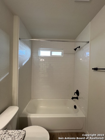 Image 24 of 35 For 7610 Gramercy Way  101