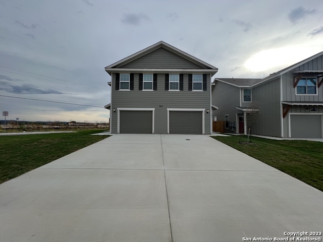 Image 3 of 35 For 7610 Gramercy Way  101