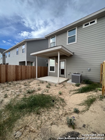 Image 33 of 35 For 7610 Gramercy Way  101