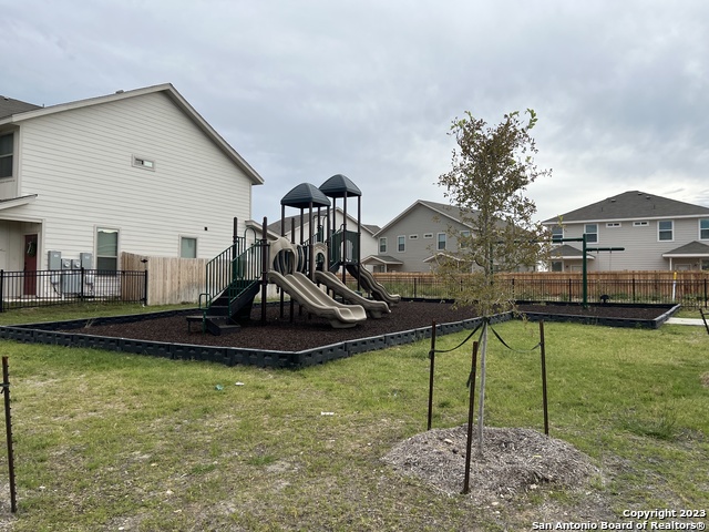 Image 34 of 35 For 7610 Gramercy Way  101