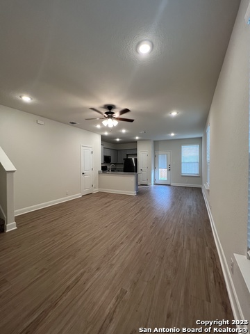 Image 6 of 35 For 7610 Gramercy Way  101