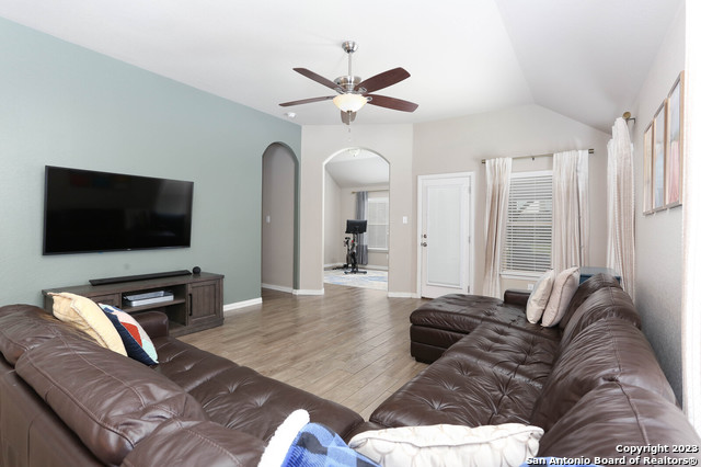 Image 15 of 36 For 7903 Anza Run