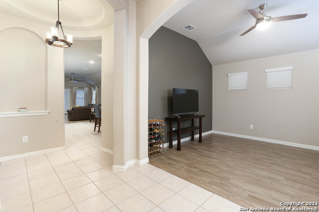 Image 7 of 36 For 7903 Anza Run