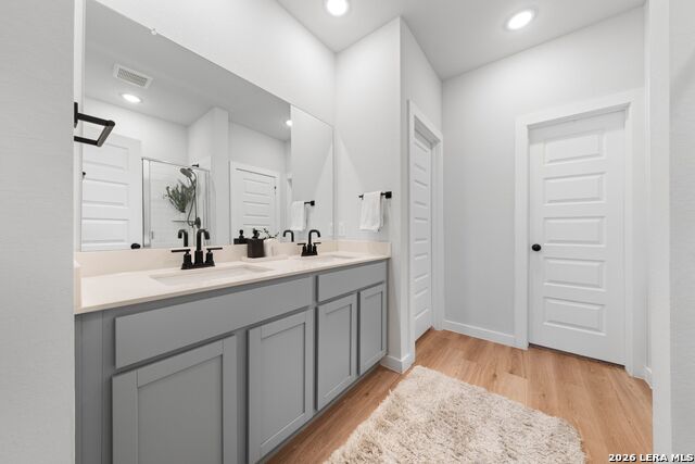 Image 22 of 35 For 14538 Camino Way