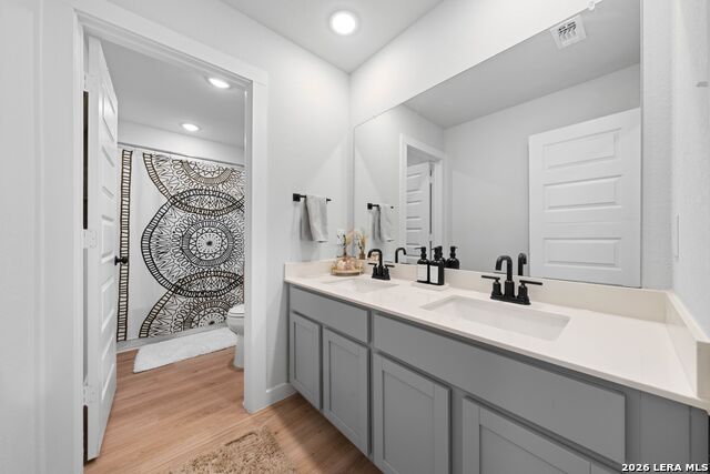 Image 28 of 35 For 14538 Camino Way