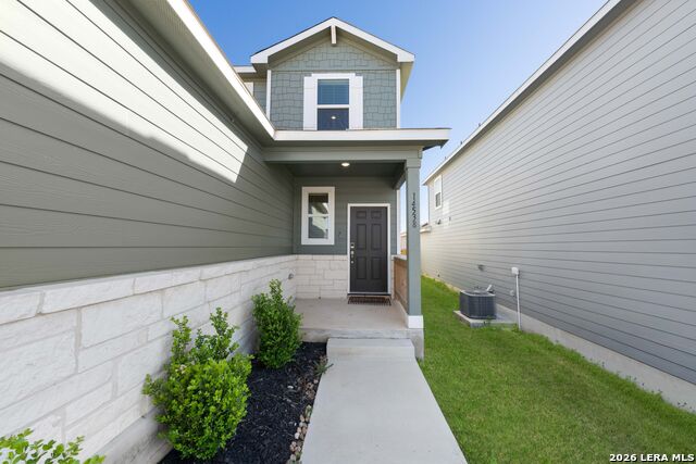 Image 4 of 35 For 14538 Camino Way