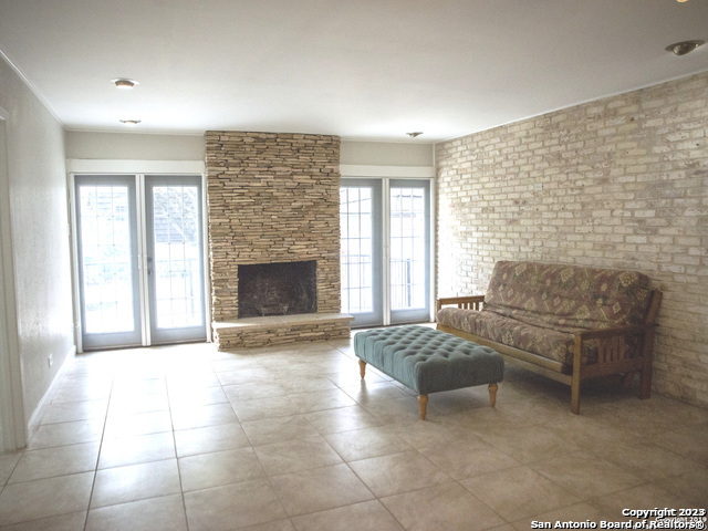 Image 2 of 12 For 8030 Broadway  102e