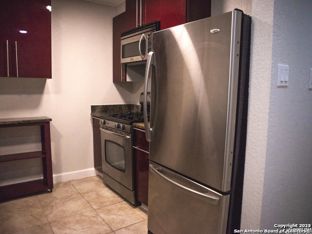 Image 5 of 12 For 8030 Broadway  102e