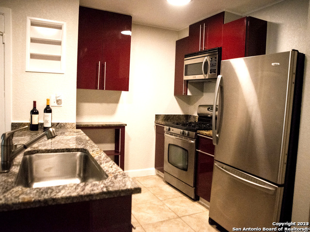 Image 6 of 12 For 8030 Broadway  102e