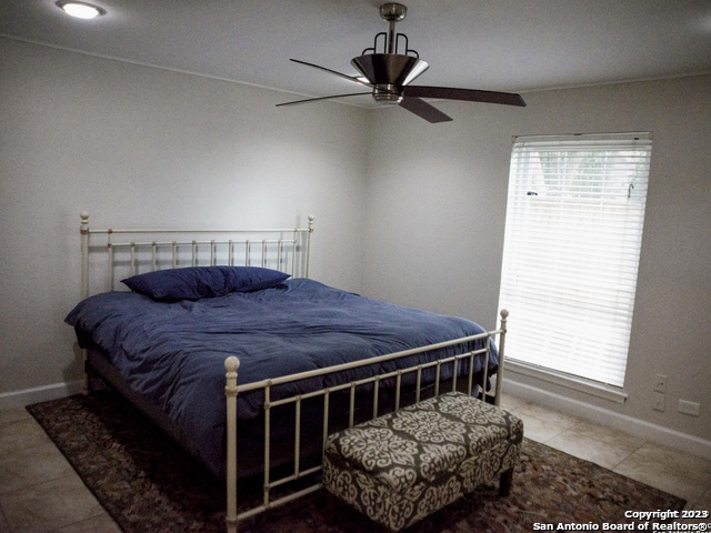 Image 7 of 12 For 8030 Broadway  102e