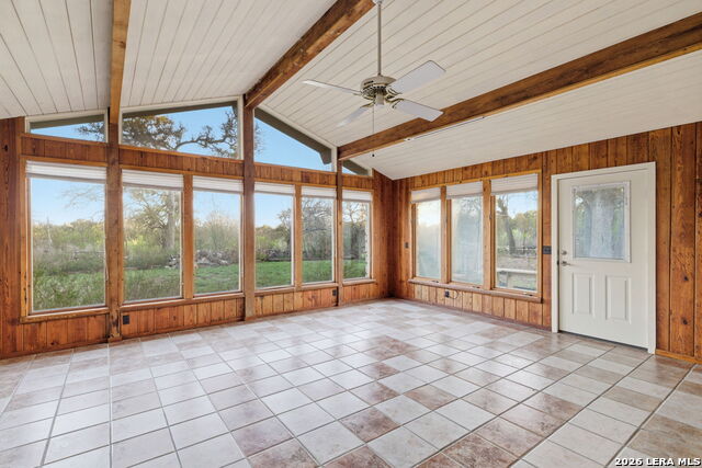 Image 23 of 27 For 1285 Mission Valley