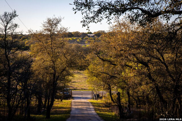 Image 3 of 27 For 1285 Mission Valley